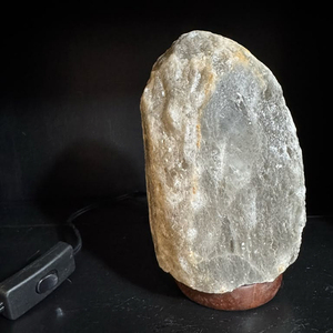 Lampes de sel de l'Himalaya grises de haute qualité avec service OEM et personnalisation de marque, en cristal de roche naturel, pour décoration de table - Product Image 4