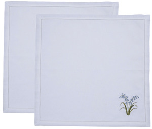 Serviette de table carrée en lin brodée sur mesure, motif muguet bleu, faite à la main, avec ourlet festonné, durable, pour événements domestiques et professionnels - Product Image 1