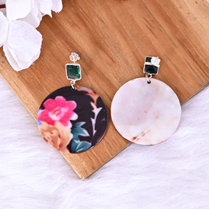Boucles d'oreilles pendantes en résine avec tourmaline verte hydro et nacre |   Argent sterling 925 - Product Image 6