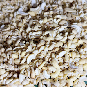 Private Label Packaging Broken Kaju In Bulk Santigo Cashew <b>Nuts</b> Kaju <b>Kernel</b> Cashew <b>Nuts</b> First Quality - Product Image 1