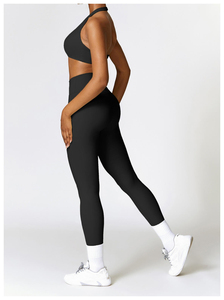 Women's 3-Piece Yoga Set Seamless Sports Bra with Elastic Waist High Waist Leggings Workout Gym Fitness Wear Anti-Wrinkle - Product Image 2