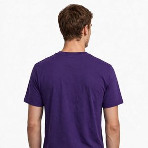 NEXTEX T-shirt unisexe Galaxy Wolf en jersey de coton doux violet à col rond décontracté - Product Image 2