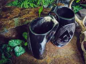 Mejora tus Bebidas con el Vaso de Cuerno de Búfalo Vikingo, Taza de Cerveza de Cuerno Natural con Ágata, a Bajo Precio - Product Image 3