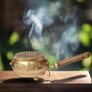 Dhoop Dani en laiton de qualité supérieure avec couvercle ventilé, accessoires pour temple indien, vente en gros, décoration pour restaurant, hôtel, maison - Product Image 2