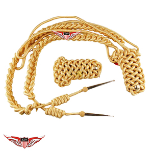 Aiguillette avec épaulettes en Mylar doré sur fond rouge, tressée, avec pointe dorée métallique - Product Image 6