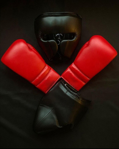 Ensemble d'équipement de sparring en cuir de qualité supérieure à prix abordable avec logo personnalisé disponible : Gants de boxe, casque de protection et protège-génitale - Product Image 4