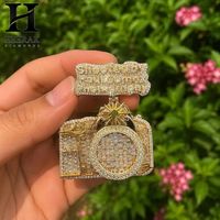 Collier personnalisé Hip Hop pour homme avec pendentif caméra plaqué or et breloque caméra avec plaque nominative
