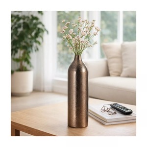 Jarrón de Latón con Forma de Pluma Dorada Clásica Negra, 29 cm de Altura, Decoración de Mesa Hecha a Mano, Estilo Bohemio - Product Image 5