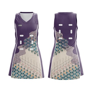 Robe de netball personnalisée 100% polyester rouge et noir, design par sublimation, respirante, taille adulte unisexe avec espace pour logo, style indigène - Product Image 4