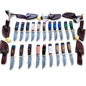 Couteau de chasse/camping Burraq personnalisé, fait main, en acier Damas, à pointe tombante, avec manche en bois et étui en cuir pour usage extérieur - Product Image 2