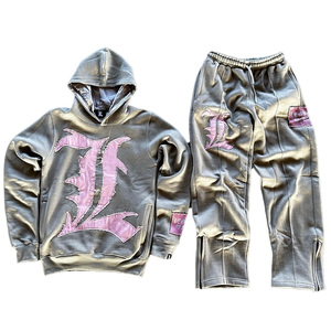 Ensemble streetwear tendance : sweat à capuche en coton délavé et vieilli, pantalon baggy oversize, broderie, impression en relief et strass - Product Image 1
