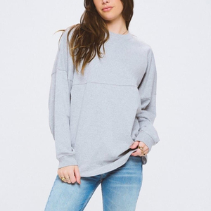 Camiseta de manga larga con diseño personalizado para mujer, estilo casual, hombros caídos, cuello redondo, sudadera deportiva para mujer. - Product Image 3