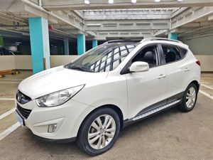 รถฮุนได ทูซอน ปี 2011 เครื่องยนต์ดีเซล เกียร์ออโต้ เบาะหนัง หลังคาซันรูฟ สภาพดีเยี่ยม รถมือสอง - Product Image 2