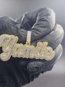 จี้ห้อยคอแบบกำหนดเองได้ ชื่อสั่งทำได้ ประดับเพชรโมอิสซาไนต์ ทองคำขาวสองสี เงินแท้ 925 สไตล์ฮิปฮอป  พร้อมจี้ห้อยคอส่วนตัว - Product Image 4