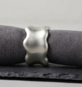 New Arrival Glossy <b>Silver</b> Finished Kitchen & Tabletop Metal <b>Napkin</b> Ring Holder Party Decorative Item <b>Napkin</b> Ring - Product Image 4