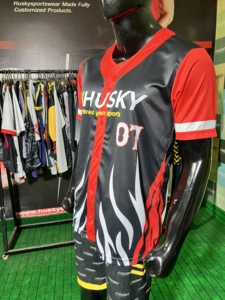 Jersey de Béisbol Personalizado para Hombre, Modelo Husky, Más Vendido, con Tecnología de Absorción de Humedad, Impresión por Sublimación, Cuello en V, Manga Corta, Corte Atlético - Product Image 4