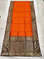 Saree Organik Banarasi Oranye Wanita Mewah dengan Pinggiran Zari Desainer untuk Pesta Pernikahan Tradisional India Etnik Blus Musim Dingin
