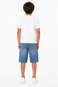 Shorts en jean bleu premium pour garçons, shorts en jean décontractés en coton pour enfants, longueur mi-longue, coupe classique, design à cinq poches, fermeture à boutons - Product Image 3