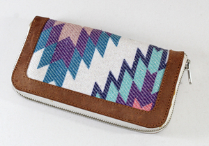 Cartera de Lona con Cierre y Diseño Geométrico, Estilo Vintage, Multicolor, Hecha de Algodón de Rajasthan para Uso Diario - Product Image 2