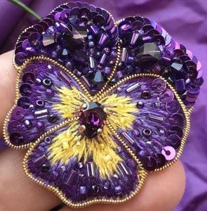 MD HANDICRAFTS MD-9530 Broche Elegante con Cuentas Bordadas Personalizable para Bodas, Fiestas y Uso Casual - Product Image 4