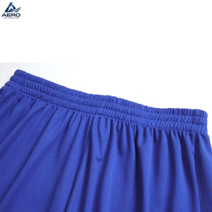Uniforme de Fútbol Personalizado de Moda con Manga Corta para Adultos, Ropa Deportiva para Equipos de Fútbol, Ropa de Entrenamiento, Estilo Cuello en V, Color Azul y Blanco - Product Image 4