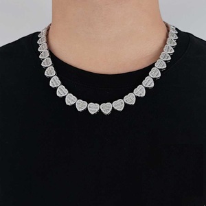 Collar de cadena con eslabones en forma de corazón para hombre, en plata de ley 925 con eslabones con incrustaciones de moissanita, joyería de lujo y moda para hombre. - Product Image 1