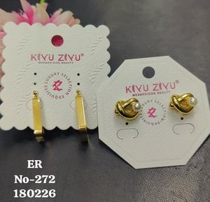 Bijoux fantaisie B2B : Boucles d'oreilles clous tendance en acier inoxydable plaqué or, design géométrique pour femme, idéales pour mariages et soirées. - Product Image 4