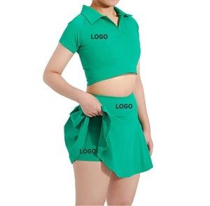 Nouvel ensemble de tennis vert pour femme : crop top et jupe, anti-humidité, manches courtes, ajusté, vêtement d'été, jupe de sport imprimée avec logo - Product Image 1