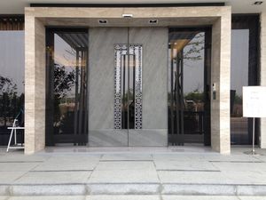 Paneles de Pared de Piedra Delgada con Revestimiento de Pizarra Negra, Acabado con Patrón Lineal, Revestimiento Decorativo para Interiores y Exteriores, Hogares, Oficinas y Proyectos - Product Image 6