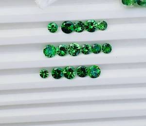 Granate Tsavorite Suelto, Granate Verde Tsavorite, Gemas Redondas con Corte Facetado, Granate Tsavorite al por Mayor, Granate Tsavorite de Buena Calidad, Verde Esmeralda - Product Image 1