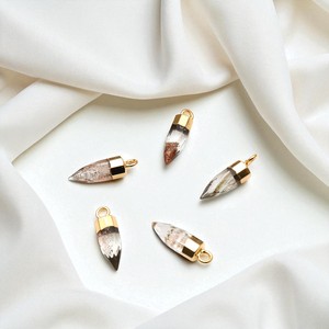 จี้รูปทรงแหลมประดับอัญมณีผสมทองแดงขนาด 13x5 มม. |   จี้รูปทรงกระสุนแบบห่วงเดี่ยว - Product Image 1