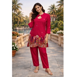 Nouvelle collection de tenues coordonnées pour femmes à manches longues, pour le bureau et les soirées, disponibles à prix bas. - Product Image 1