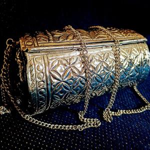 Elegante Bolso de Mano Rectangular de Metal Hecho a Mano para Fiesta, Boda, o Evento, Bolso de Lujo para Novia, Venta al Por Mayor - Product Image 1