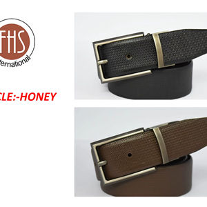 Ceinture en cuir réversible de luxe avec finition mate - Ceinture élégante pour homme, idéale pour les occasions formelles - Product Image 1