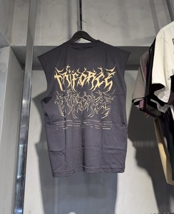 เสื้อกล้ามผู้ชายสไตล์วินเทจทรงโอเวอร์ไซส์ ผ้าคอตตอนหนานุ่ม พิมพ์ลายกราฟิก สตรีทแวร์ ทรงเข้ารูป OEM ODM - Product Image 5