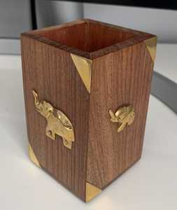 Organisateur de bureau en bois, forme rectangulaire, avec motif éléphant, support de rangement fait main pour usage au bureau, type sur pied, à un seul niveau - Product Image 2