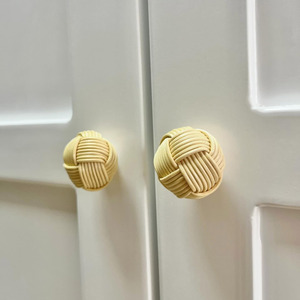 Ensemble de boutons de porte en rotin de luxe fait à la main boutons de traction naturels pour portes de tiroir de placard de commode de chambre - Product Image 3