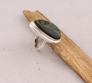 Anillo de Plata de Ley 925 al por Mayor con Amatista en Forma de Pera, Engaste Clásico en Bisel, Joyería Fina - Product Image 4