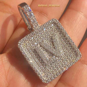 Colgante Cuadrado de Moissanita con Pavé Completo, Aspecto de Diamante, Joyería de Plata para Cadena de Collar - Product Image 1