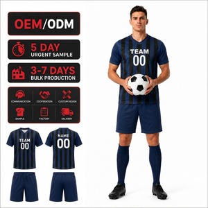 Ensemble de maillots de football d'entraînement légers, uniforme de football personnalisé, impression personnalisée, vente en gros d'ensembles de maillots de football personnalisés - Product Image 2