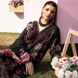 Shalwar Kameez Costumes par des Designers Pakistanais Brodé Pelouse 3 Pièces pour Femme Kurti pour Tenue Décontractée Quotidienne Lehenga pour Filles - Product Image 6
