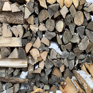 Bois de chauffage de qualité supérieure, mélange de bois durs côtiers | Bois de chauffage en chêne et épicéa, copeaux de bois de bouleau disponibles à prix de gros - Product Image 3