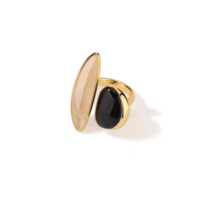 Anillo de Jade y Oro de 18K para Mujer, Estilo Francés Vintage, Lujo Ligero - Product Image 1