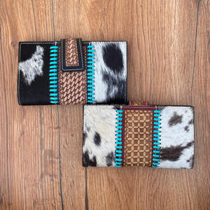 Pochette de sculpture en cuir de vachette véritable usiné à la main étui de téléphone à motifs occidentaux portefeuille de luxe multi-usages portefeuille de créateur pour femme - Product Image 4