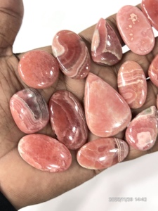 Pierre précieuse naturelle rose rhodonite, cabochon de forme mixte, 20 à 30 mm, vente en gros, fourniture de bijoux en cristal - Product Image 4