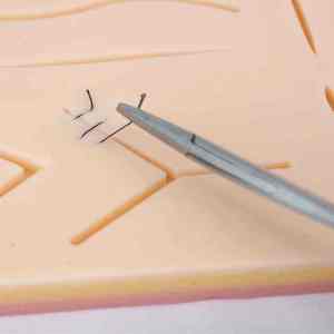 Coussin de suture à 3 couches pour étudiants en médecine vétérinaire, kit d'entraînement à la suture durable pré-découpé, modèle JS-SPK-001, Classe I Java Surgical - Product Image 3