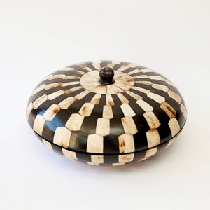 Plato de Servir con Incrustaciones de Hueso Tradicional para Cocina Moderna, Comedor, Ocasiones Especiales y Reuniones Familiares Festivas - Product Image 5