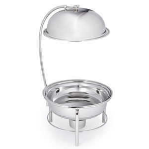 Plat à chafing luxueux en métal argenté avec couvercle en dôme à roulettes sur un support élégant, idéal pour les buffets et les services de traiteur - Product Image 1