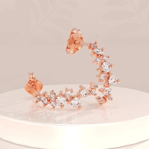 Boucles d'oreilles créoles en or rose avec grappe florale de diamants de laboratoire - Product Image 5