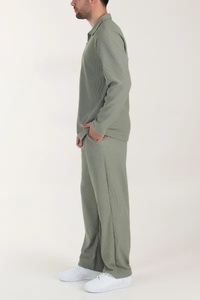 Survêtement de sport respirant et élégant pour homme, grande taille, automne, séchage rapide, tenue d'entraînement 2-en-1, écologique - Product Image 2